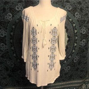 Cute white blouse🤍